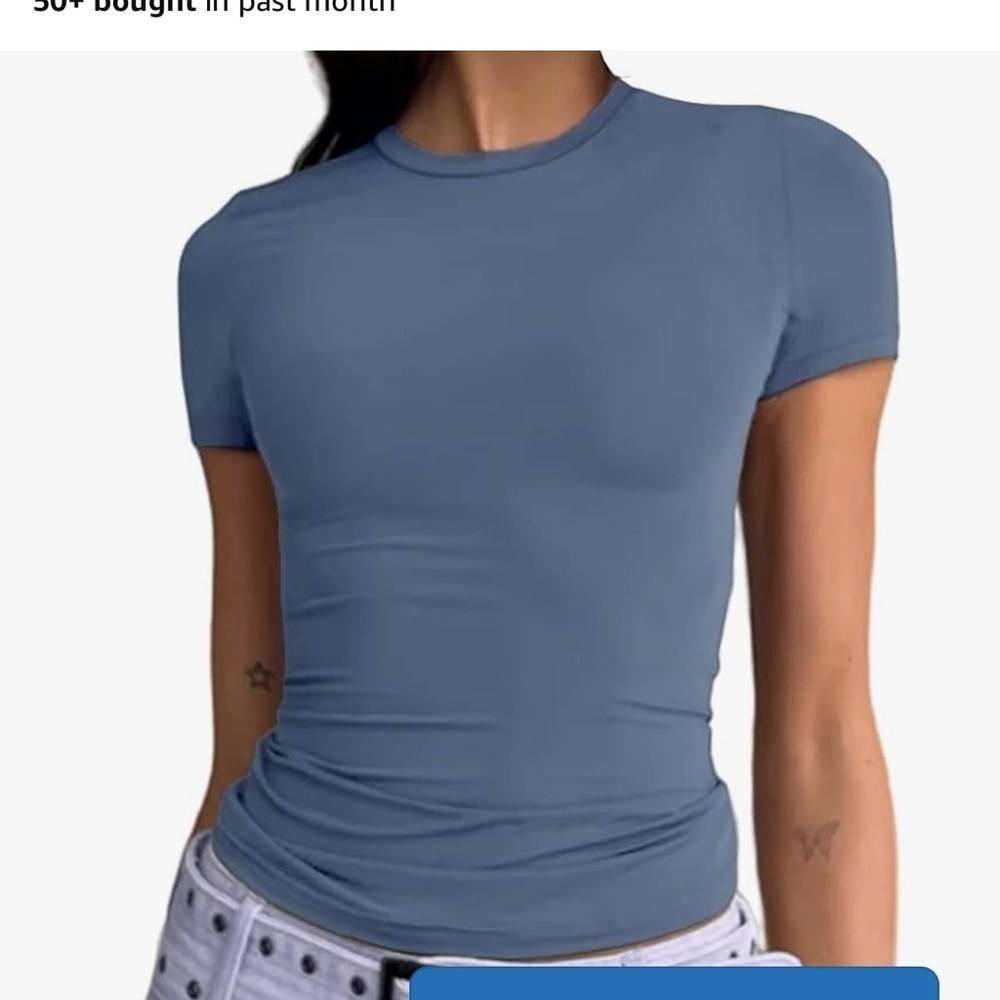 Fitted Blue T-Shirt with Short Sleeves size XL